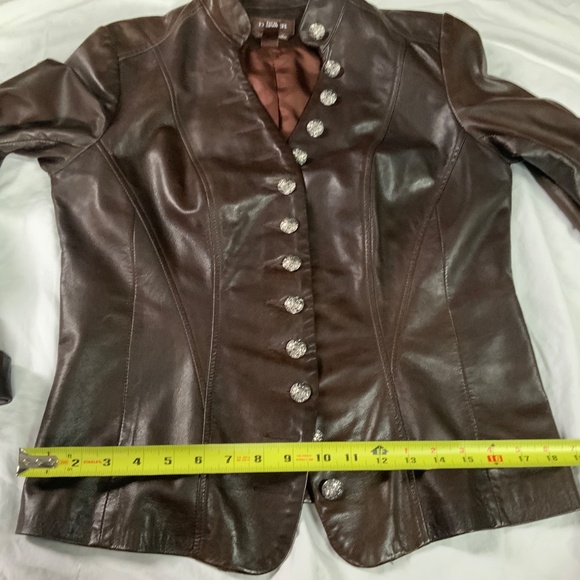 Danier Brown Leather Military-Style Italian Leather Blazer (Women’s medium) - Picture 6 of 13